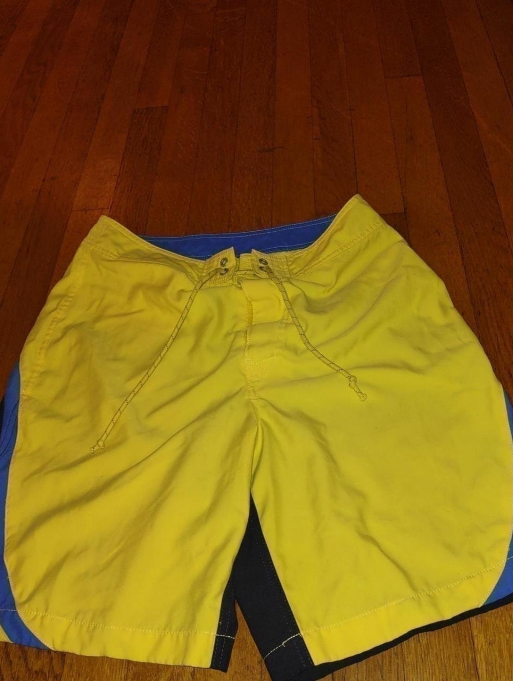 yellow and blue swim trunks from nautica competition size 30W
